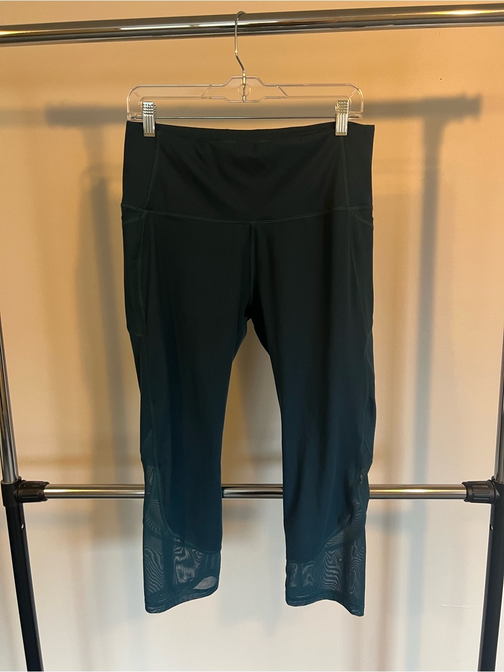 Teal High-Waist Capri Leggings with Mesh Hem